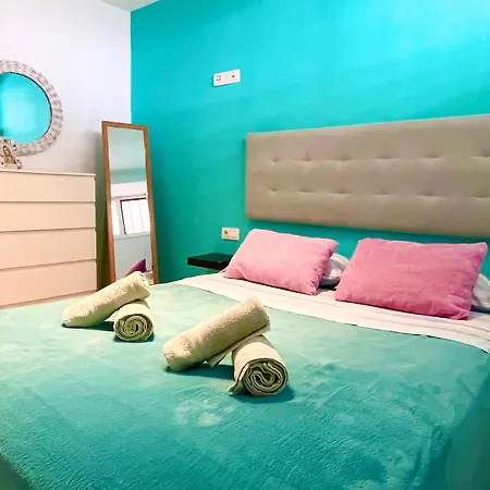 Playa Honda Dona Dina Apartmán *